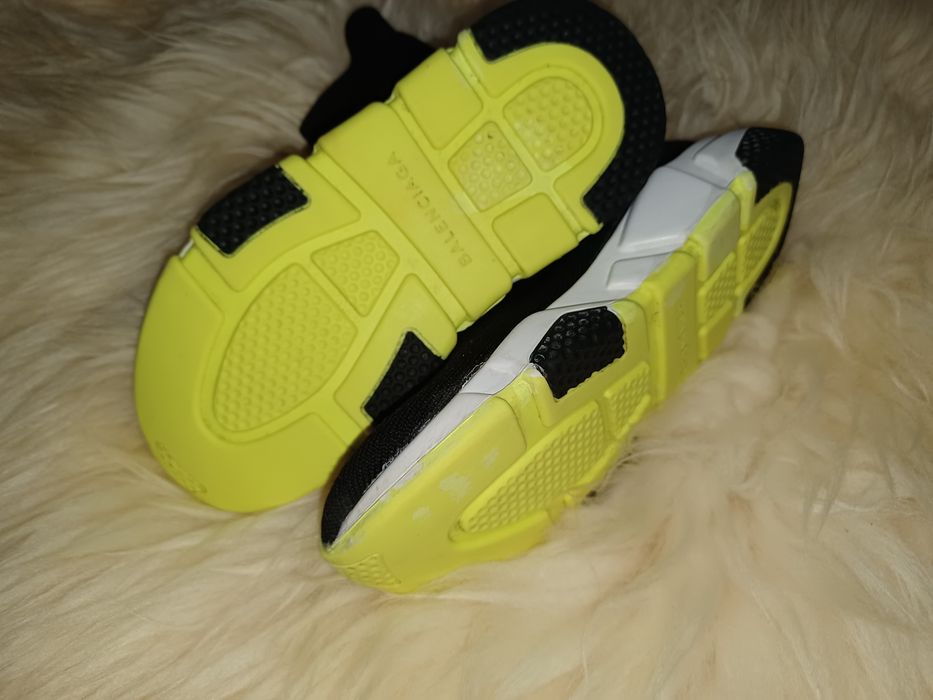 czarne hit buty Balenciaga 30-31 ideł