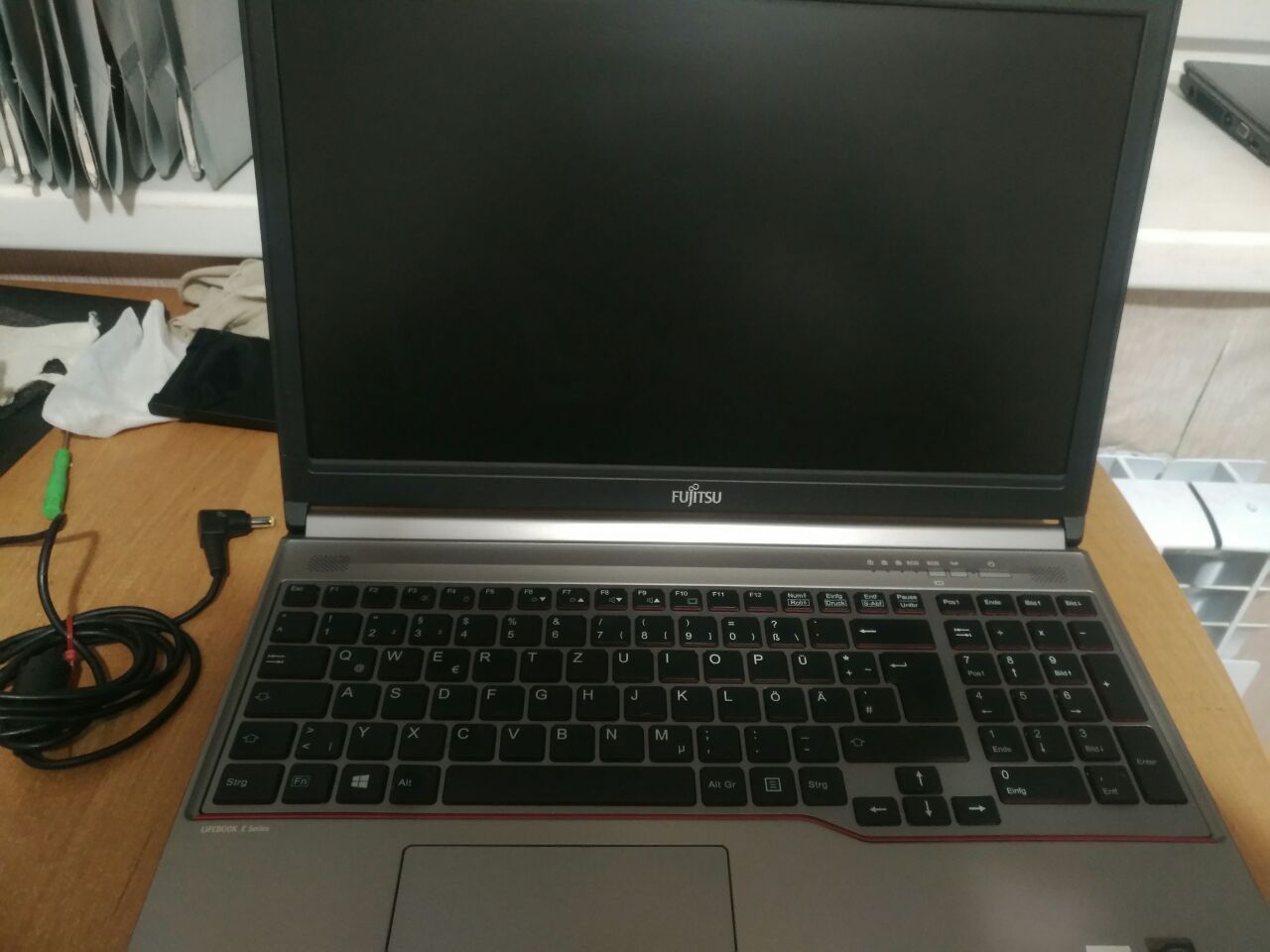 Ноутбук Fujitsu LifeBook E754
