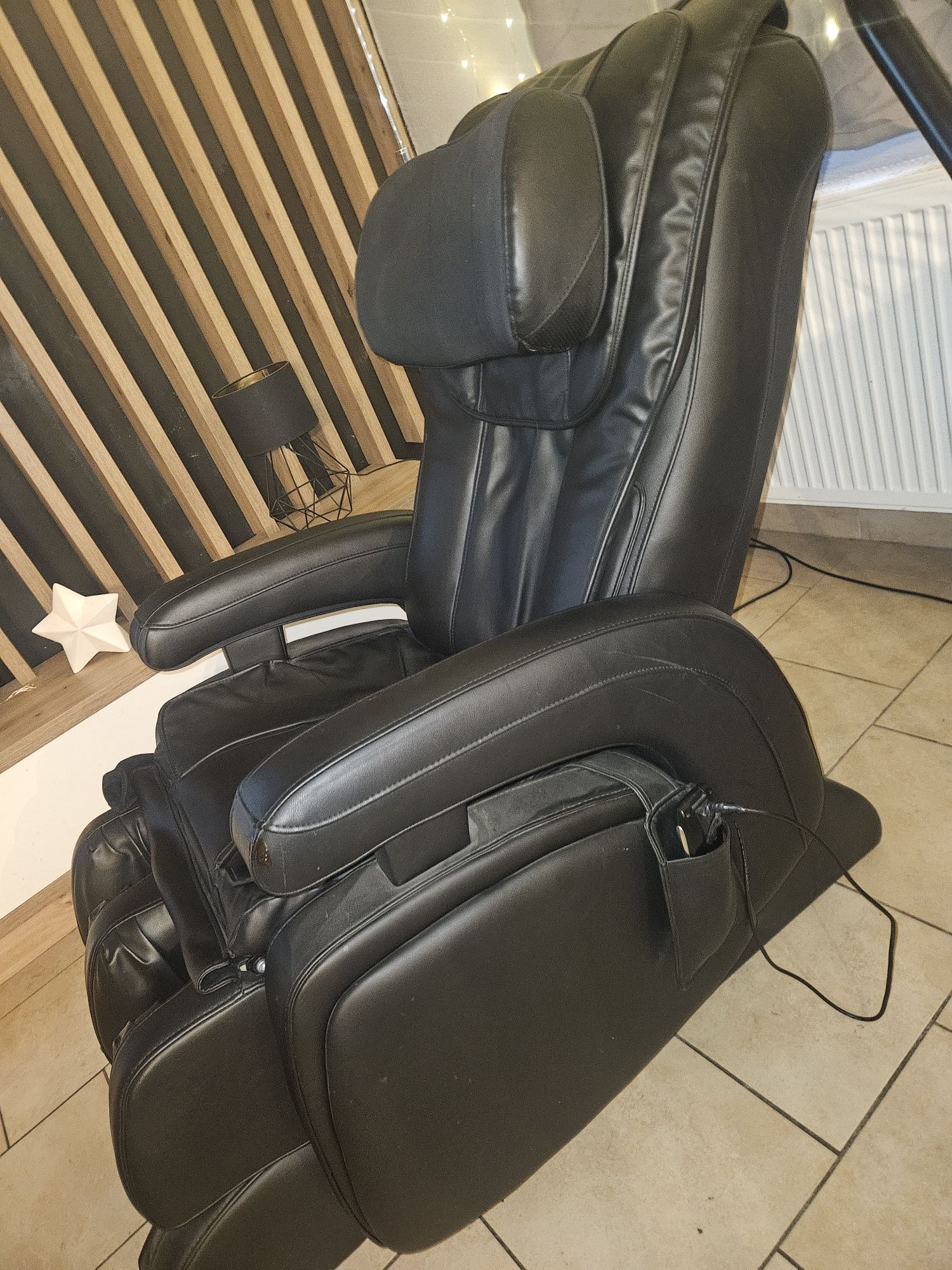 Fotel masujący FINNSPA PREMION, Full-Air, Zero-Gravity, stan Bdb.