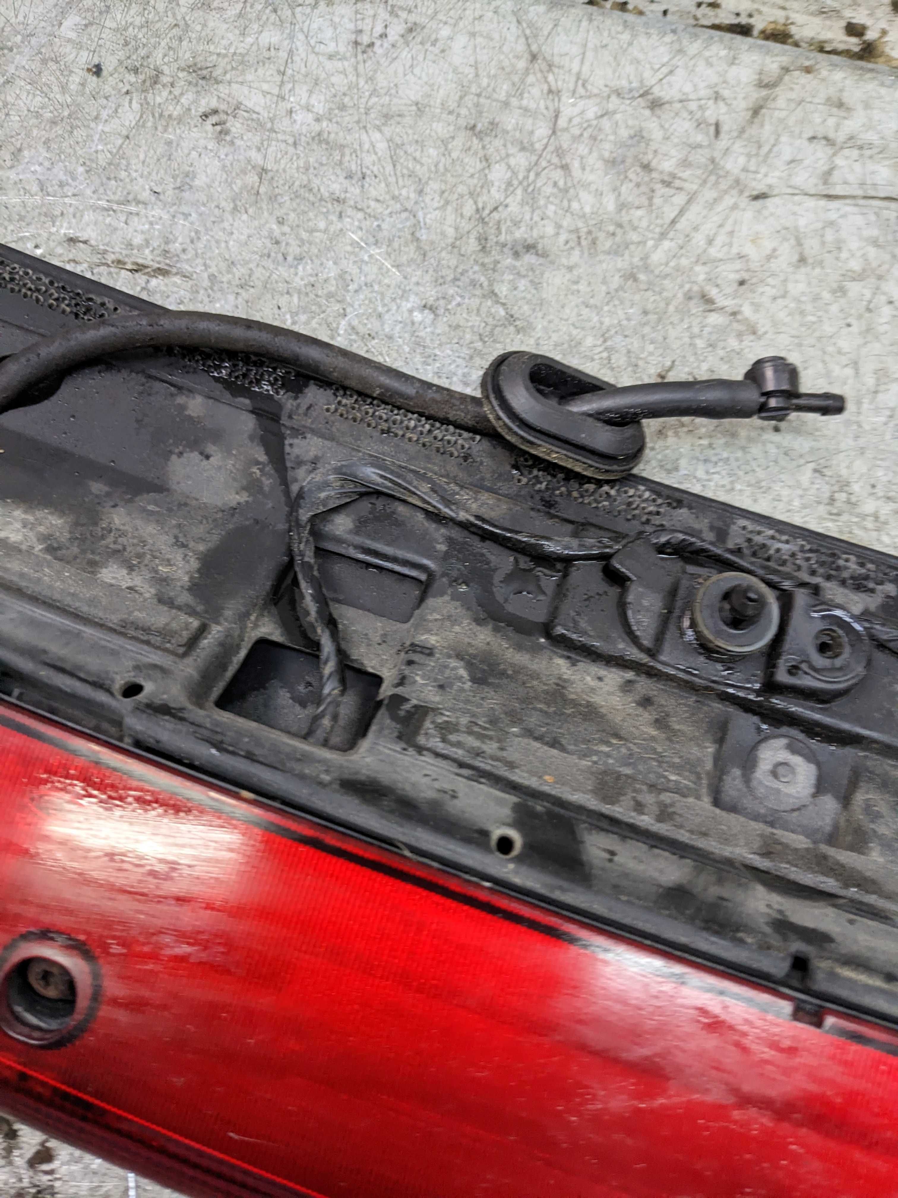Ford C-MAX MK1 Spojler Lotka Klapy Bagażnika