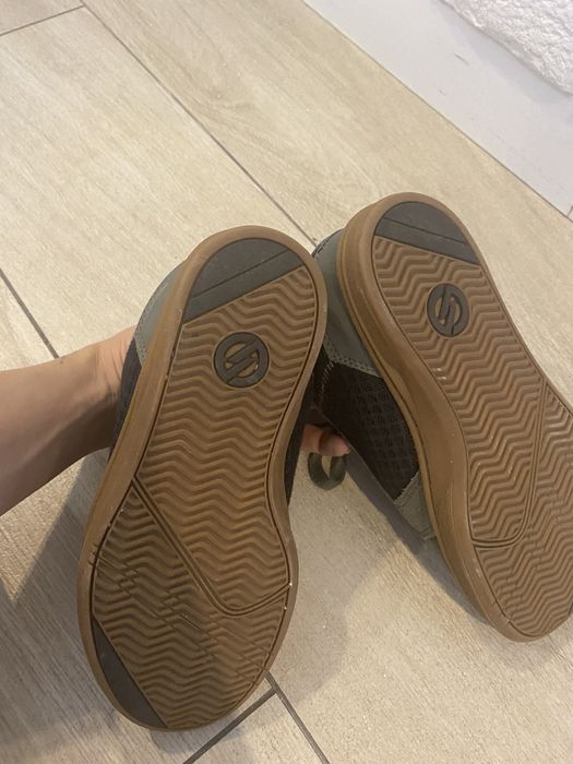 Buty skate na deskorolkę, hulajnogę  Oxelo rozmiar 34