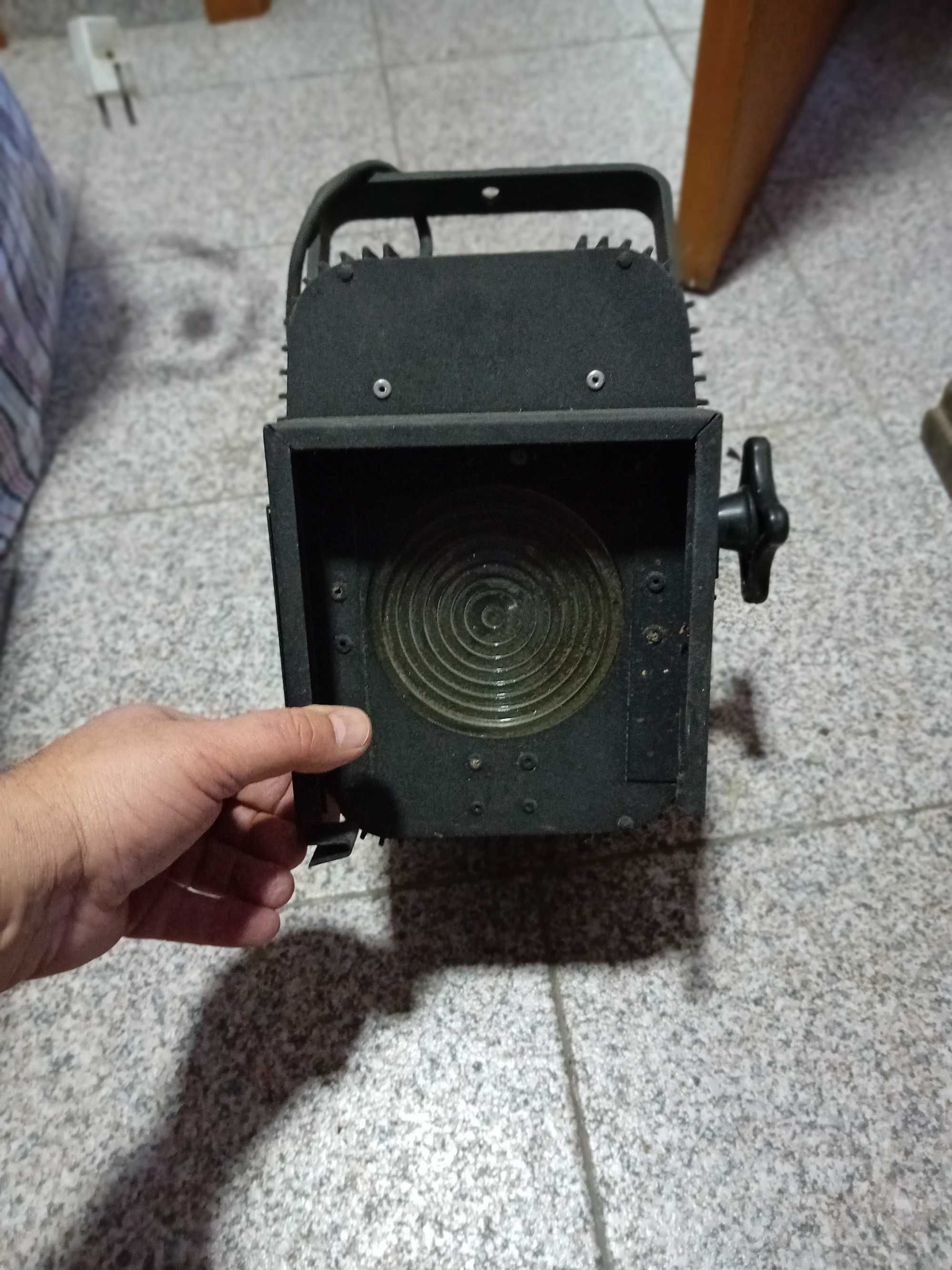 Projetor de luz, teatro