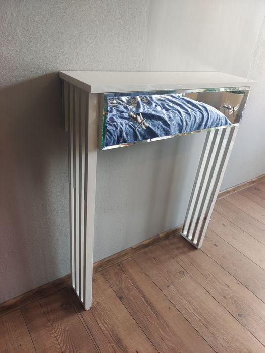 Konsola wysoki połysk do przedpokoju, salonu