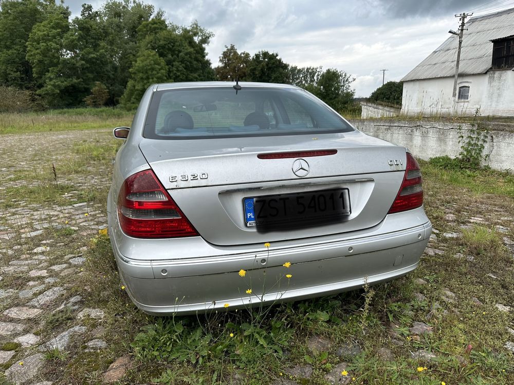 Mercedes 320 diesel 2004 rok na części niesprawny