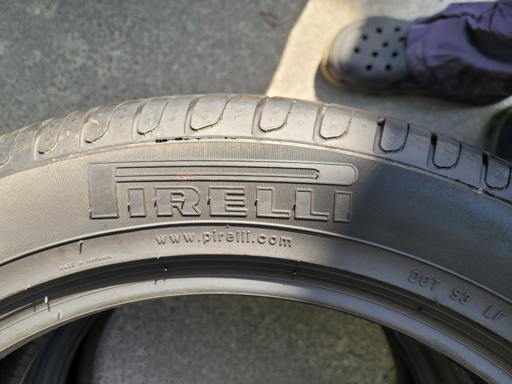 235 50 R19 Pirelli