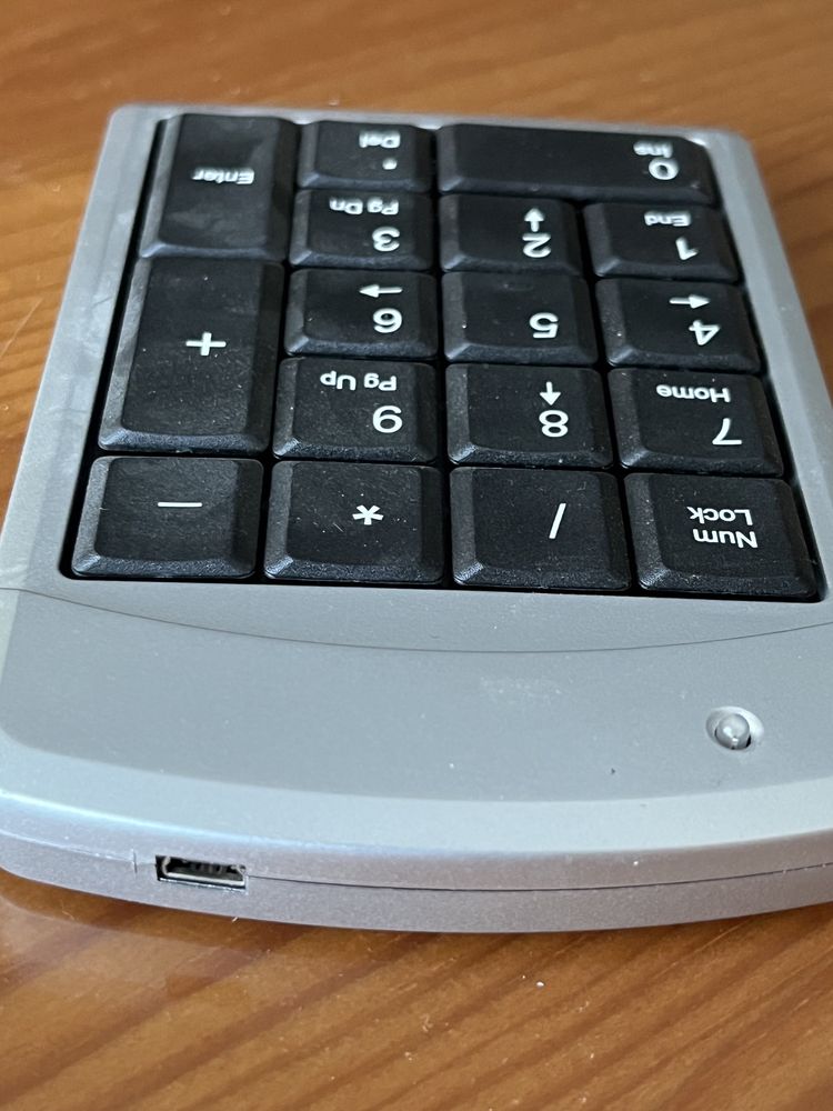 Teclado numerico oara computador e leitor de cartões