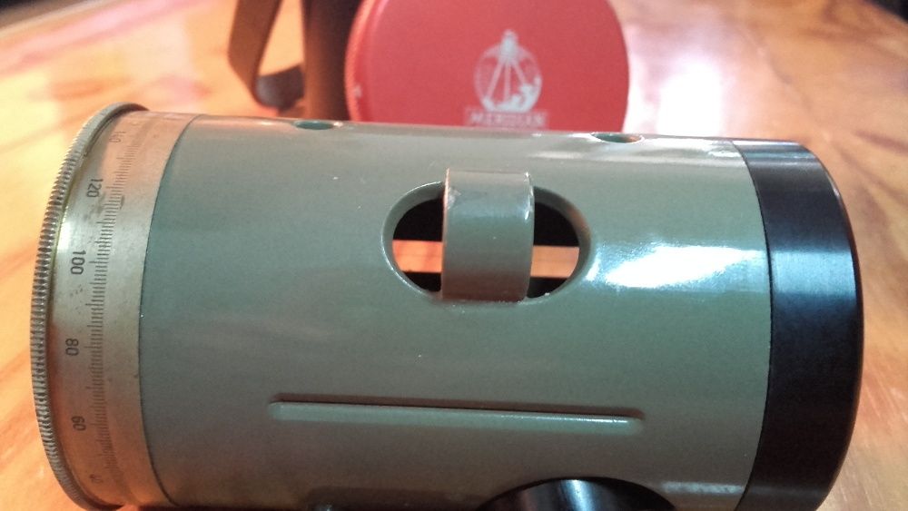 Teodolito militar MERIDIAN (vintage)