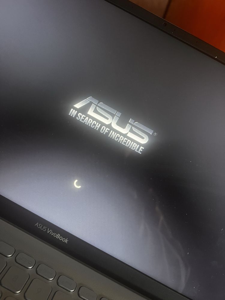 Portátil ASUS bom