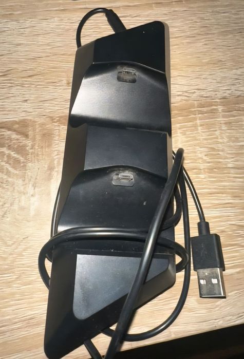 Ps4 500gb com acessórios