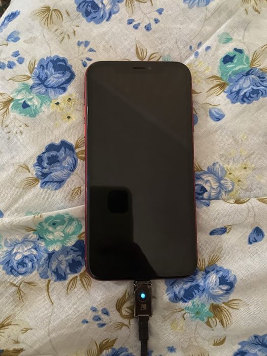 iPhone XR на 64 ГБ