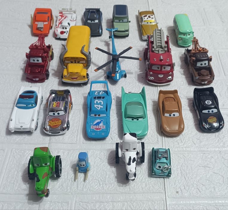 Уцінка! Металеві машинки Тачки Маквин, Метр, трейлер, комбайн, автобус