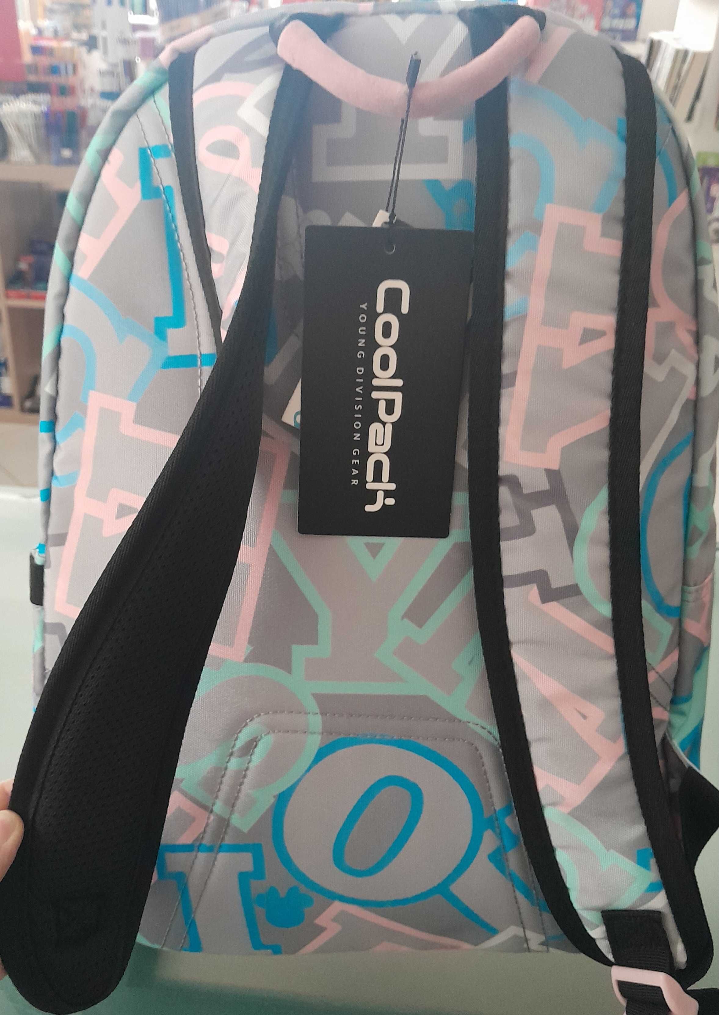 Mochila Minie nova com etiqueta