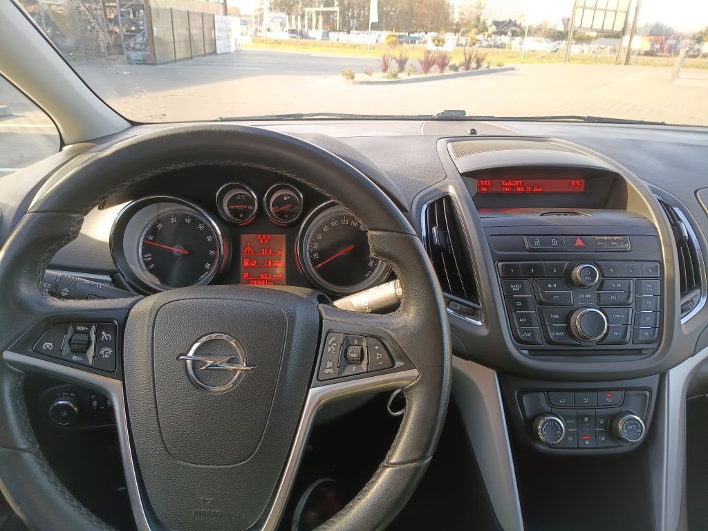 Opel Zafira C 7 osobowy