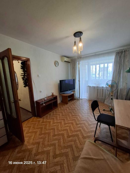 Продам 2 к квартиру жм Солнечный начало