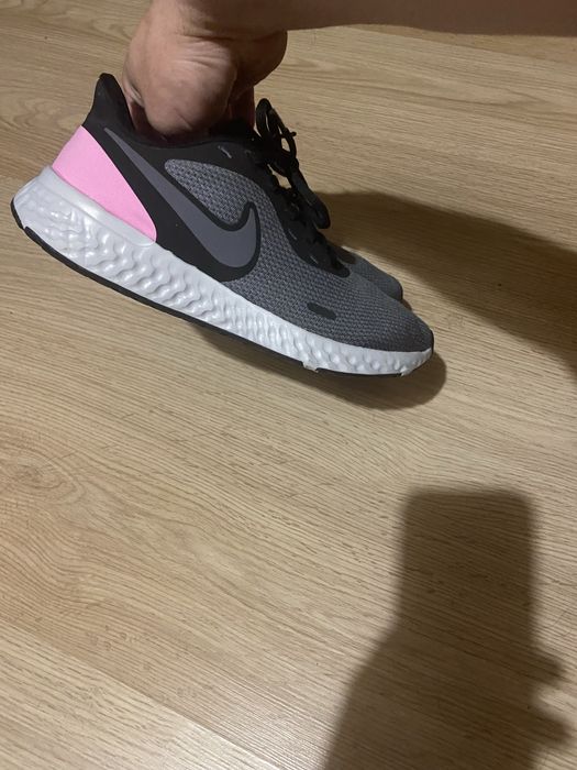 Кросовки Nike Wmns Revolution 5 ориг