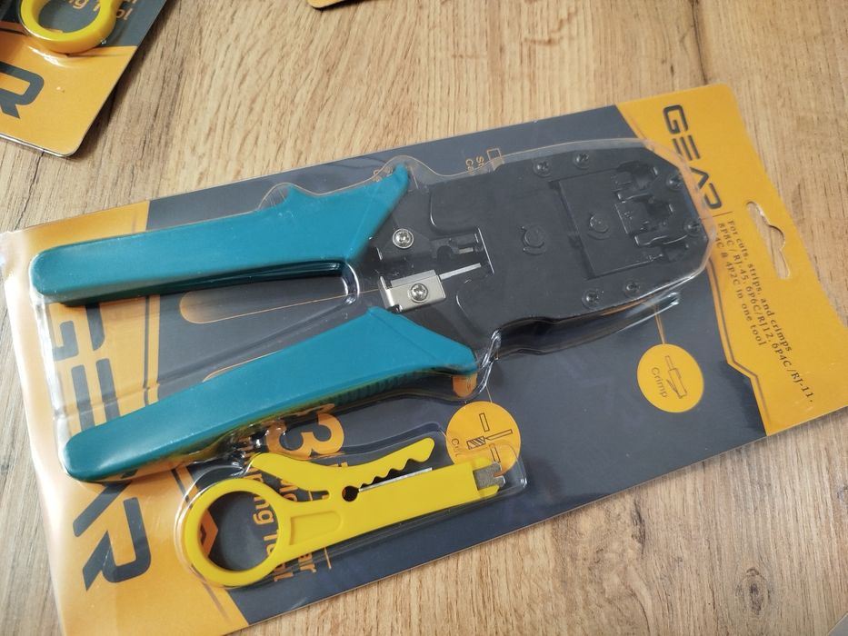 Обжимка интернет кабеля RG45 / rj45