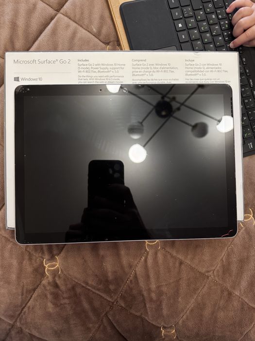 Планшет Microsoft Surface Go 2 з клавіатурою