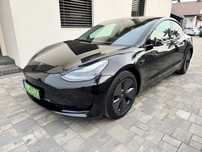 Tesla Model 3 Pierwszy właścicel super stan LED Matrix