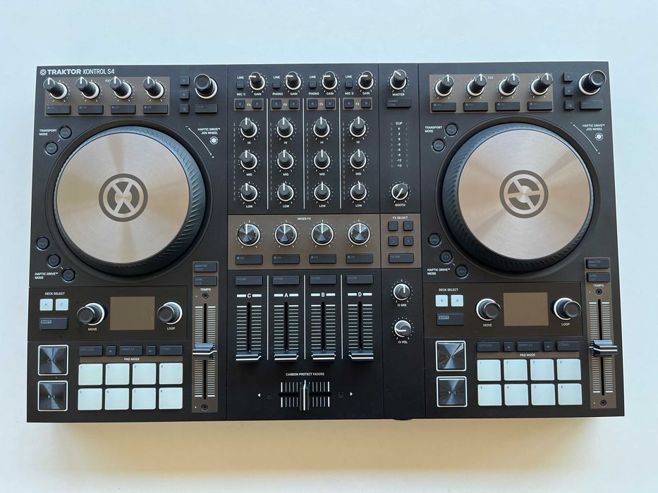 Traktor S4 MK3 + Mala Gator