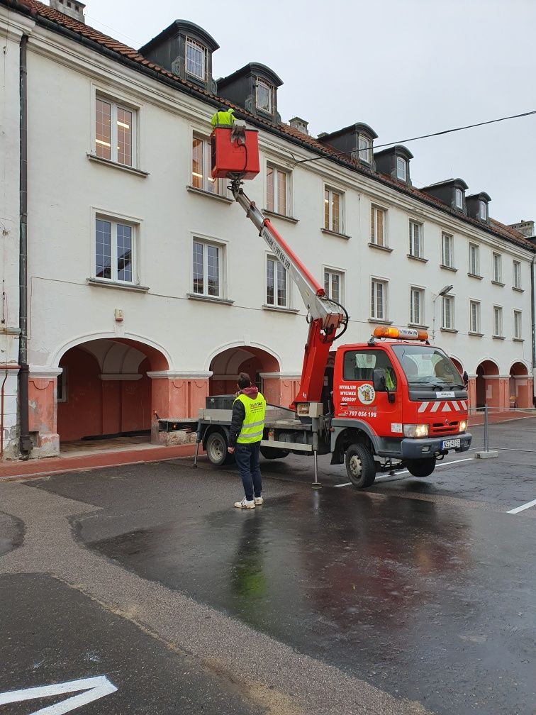 Podnośnik koszowy zwyżka wynajem 20m 26m 30 m usługi Cała Warszawa