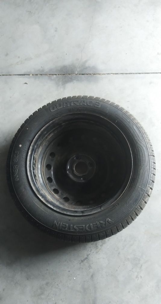 Pneu e jante R15