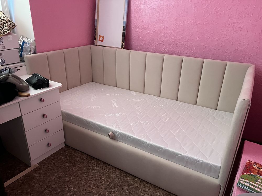 Детская мягкая кровать 100*200 с бортиком