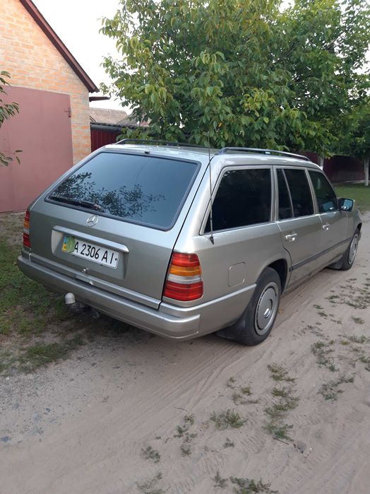 ТЕРМІНОВО! Продам Мерседес 124 2,3 Карбюратор Універсал 1988 р.в.