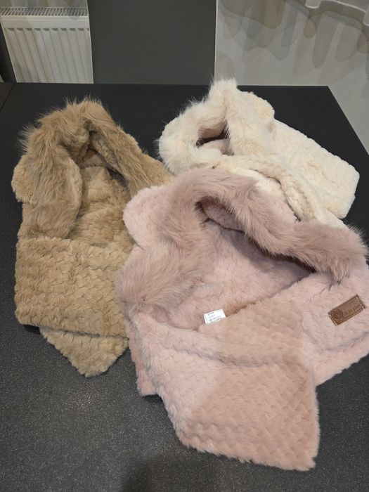 Zestaw 3 czapek z szalikiem 2w1