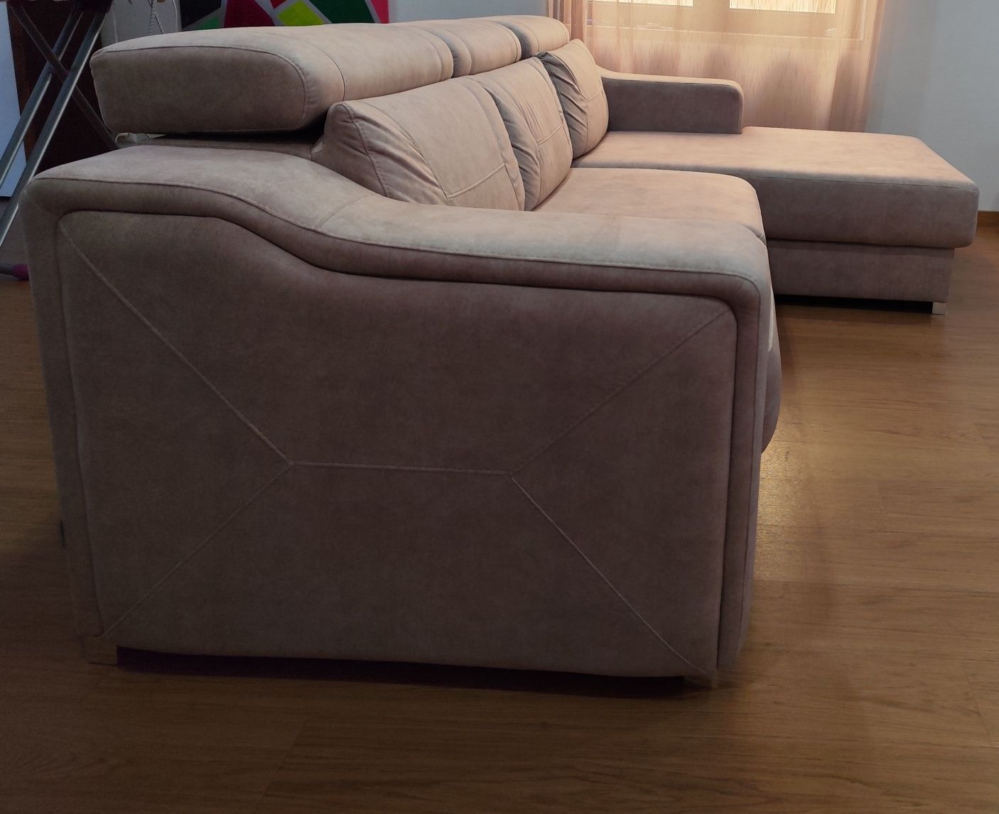 Sofa novo marca loring