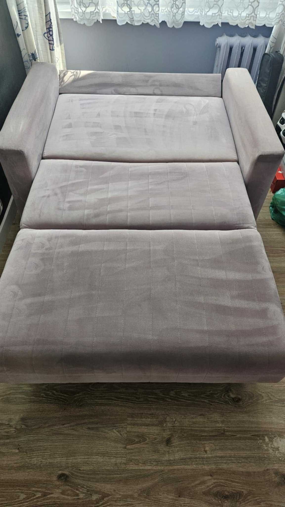 Sofa amerykańska różowa, kanapa rozkładana ze schowkiem na pościel