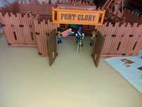 PLAYMOBIL - FORTE GLORY e CABANA INDIO