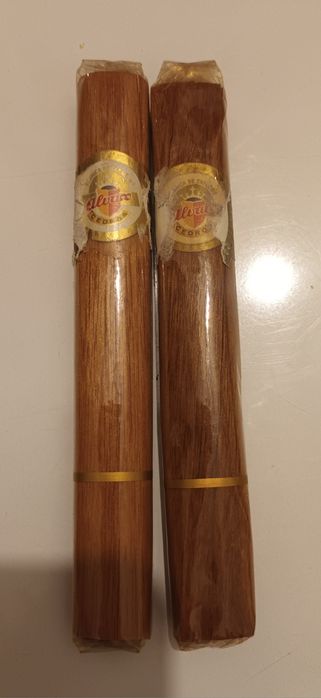 2 charutos Álvaro cedros