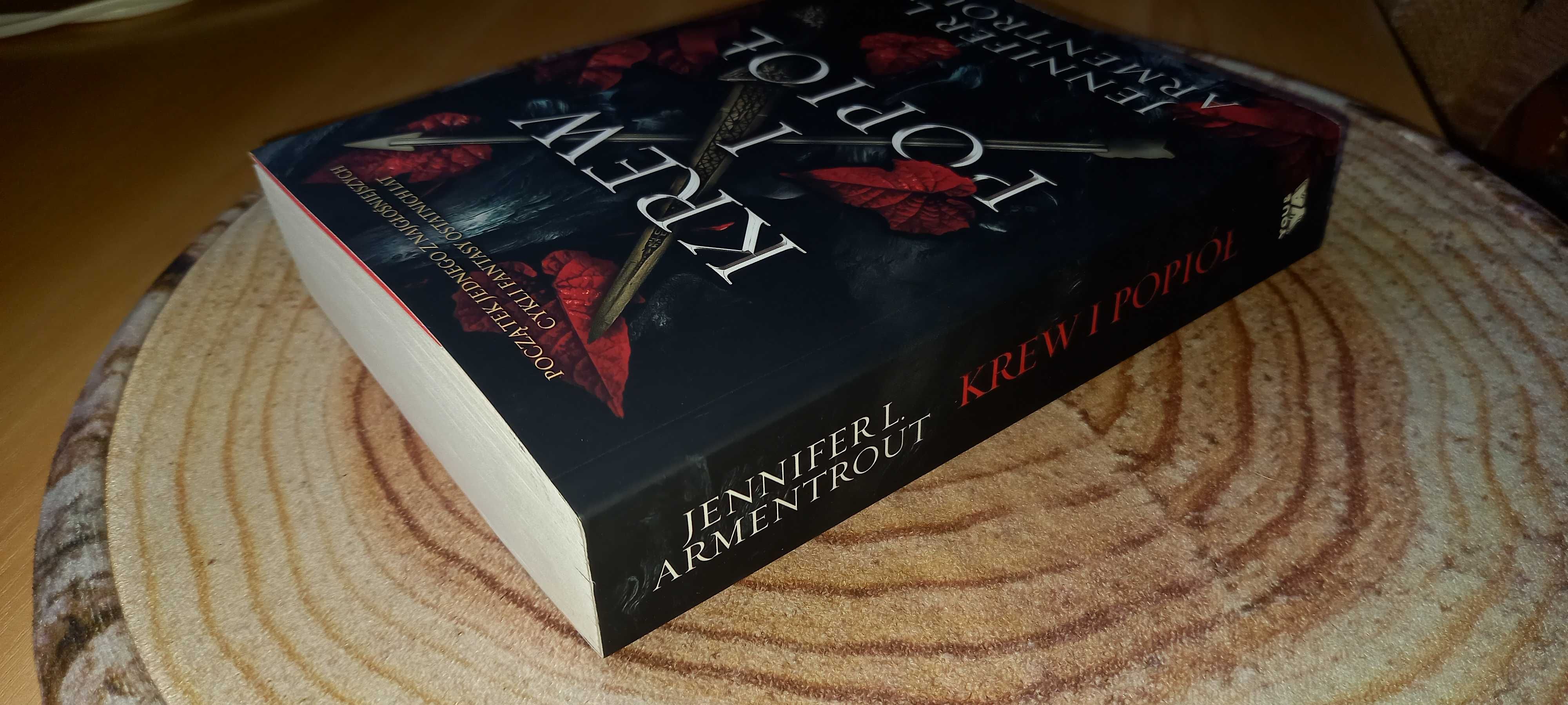 Krew i popiół - Jennifer L. Armentrout