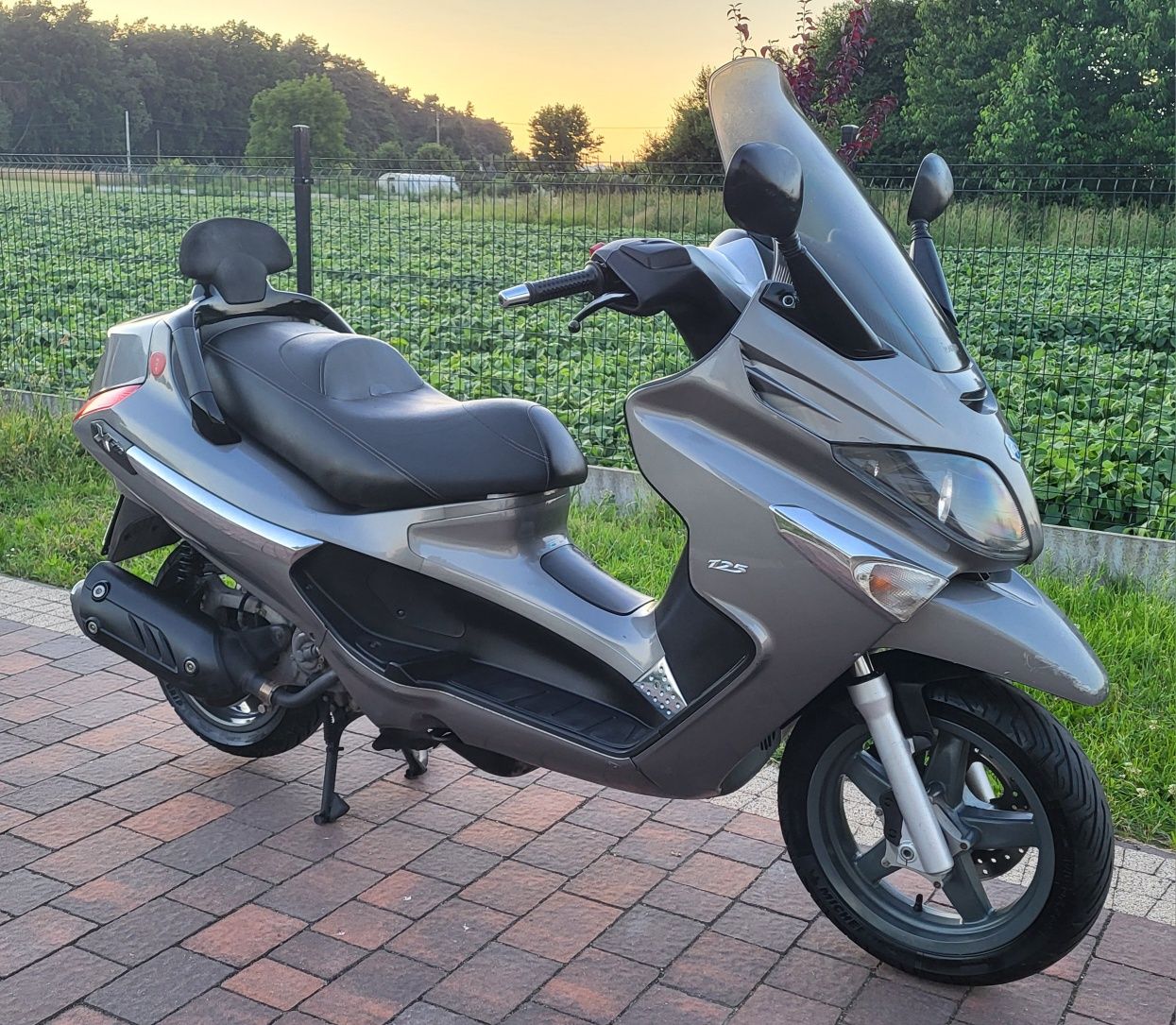 Skuter Piaggio Xevo 125
