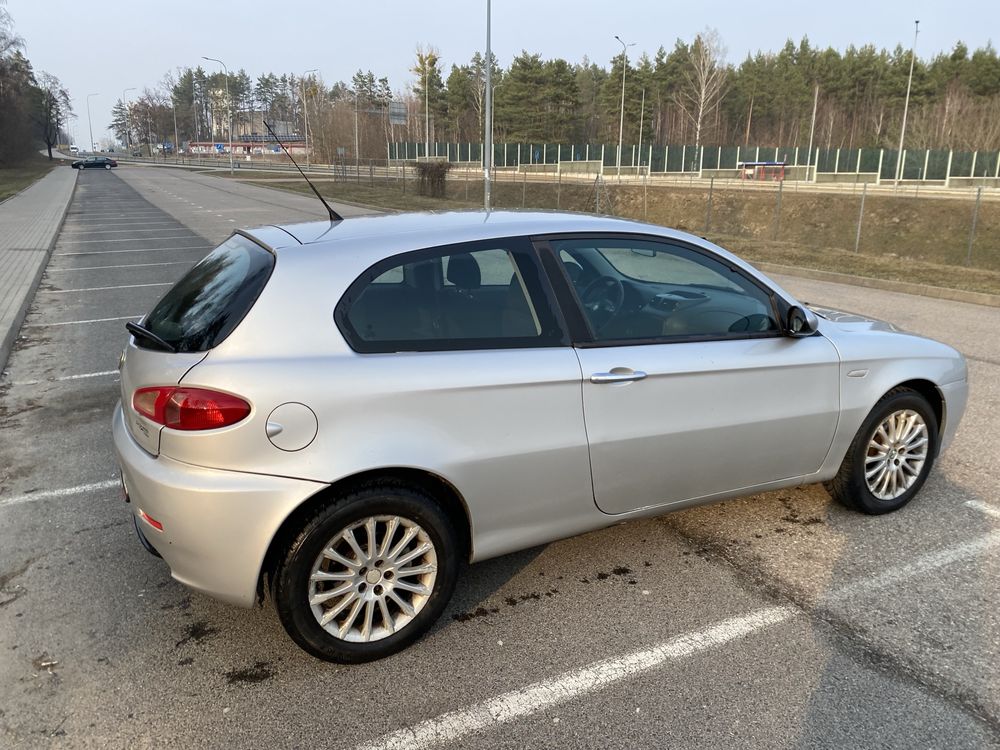 Alfa Romeo 147 1.9 JTDm 8V 2007 Diesel Klimatyzacja