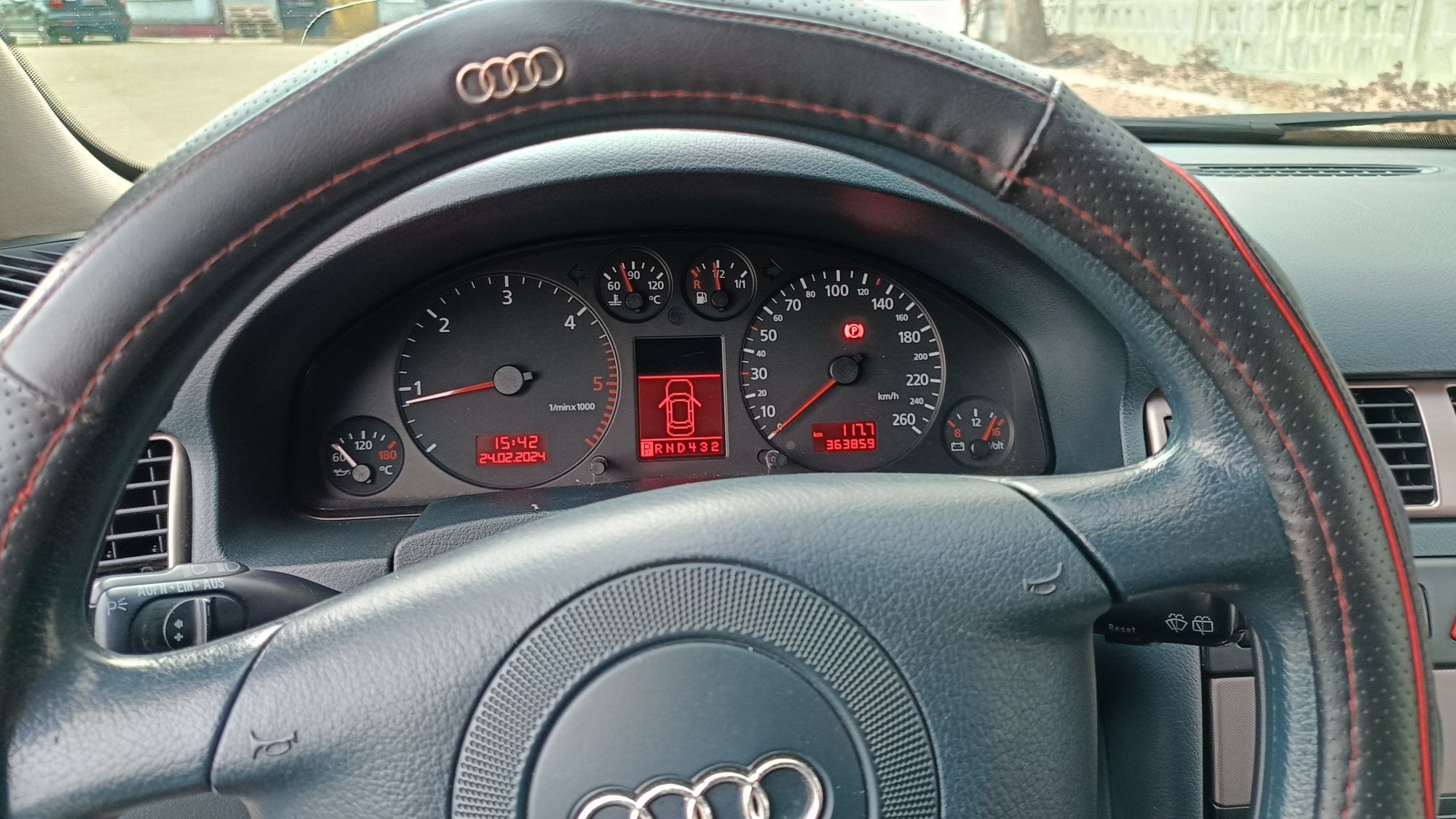 Audi A6 2.5 TDI AKE quattro tiptronic 2000г