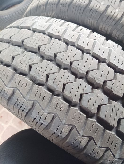Opony całoroczne 215/75/16C