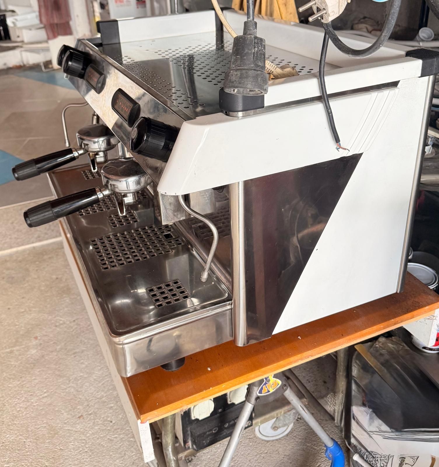 Vendo maquina de cafe