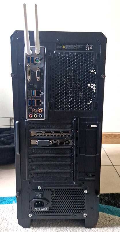 Komputer stacjonarny Intel Core i7-8086K DDR4 Viper Radeon RX580 8GB