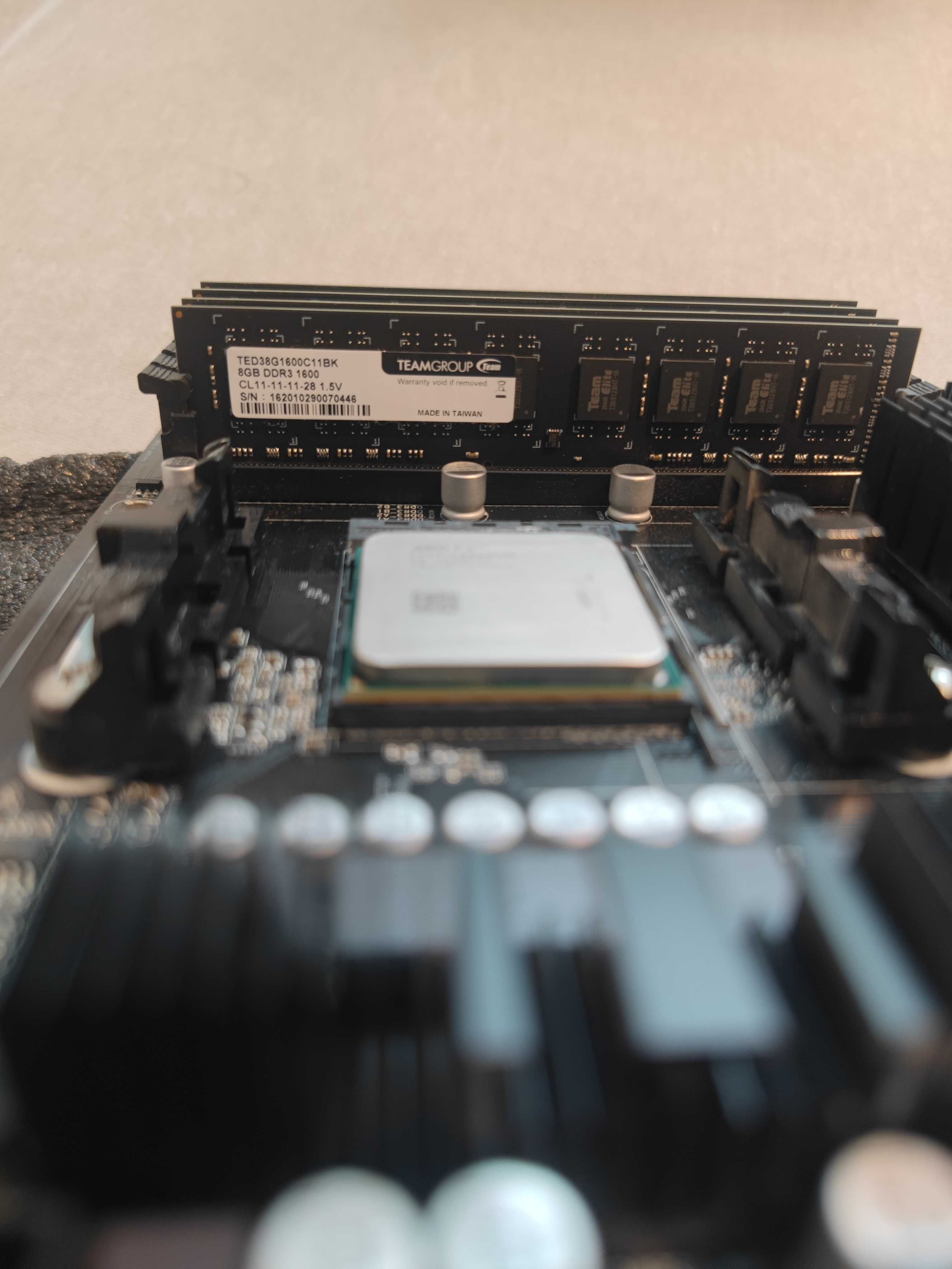 płyta ASRock 970M PRO3 + procesor AMD FX-8370E + pamięć 32GB