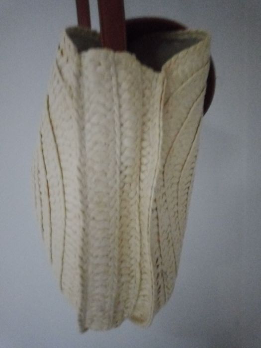 Mala palhinha como nova