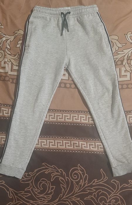 Дитячі спортивні штани