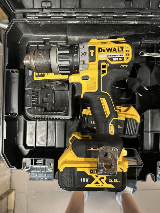 Dewalt DCD796 ładowarka 2X AKU 5AH