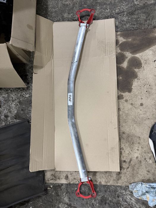 Распорка передняя Honda civic 5D