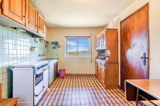 Alugo casa/quinta com terreno em Pomar da Rainha Salto Montalegre