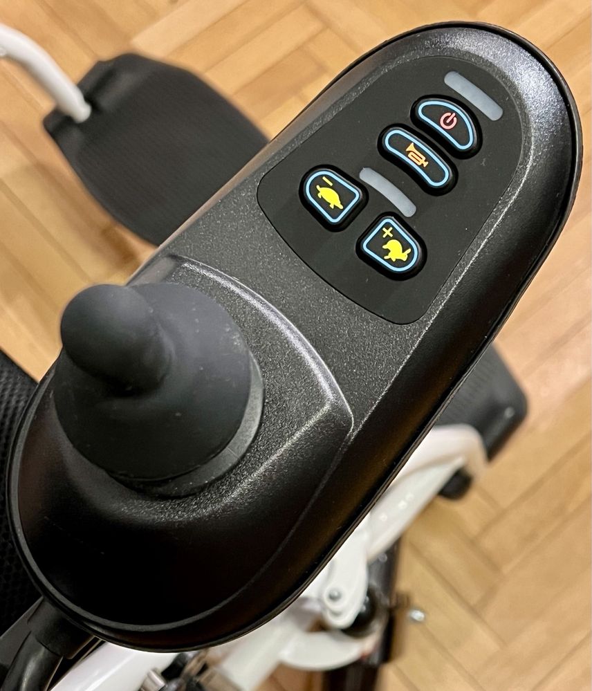Wózek inwalidzki elektryczny ANTAR AT52304