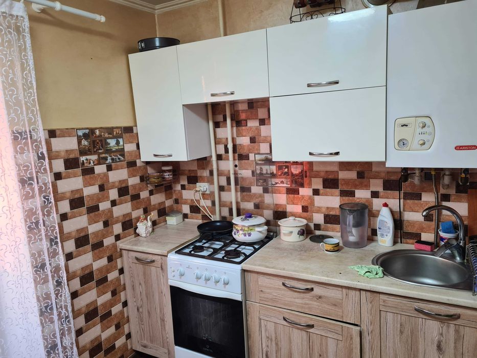 Видається подобово двокімнатна квартира