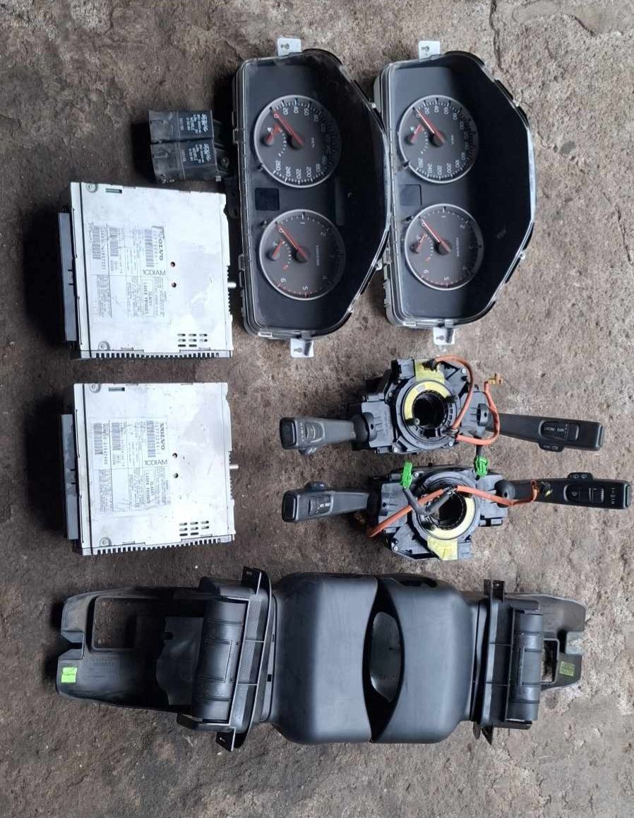 Części volvo v50 s40 2.0 136km 1.6 109km 1.8 125km alternator skrzynia