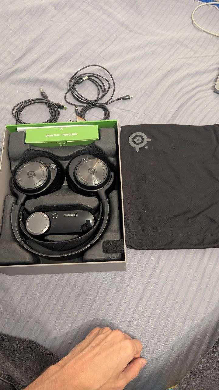 steelseries arctis nova pro wireless (xbox + pc)