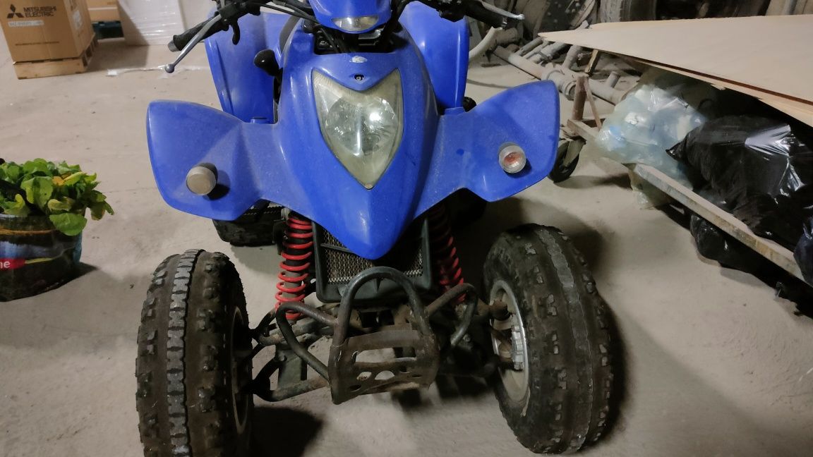 Moto 4 kimco kxr 250cc